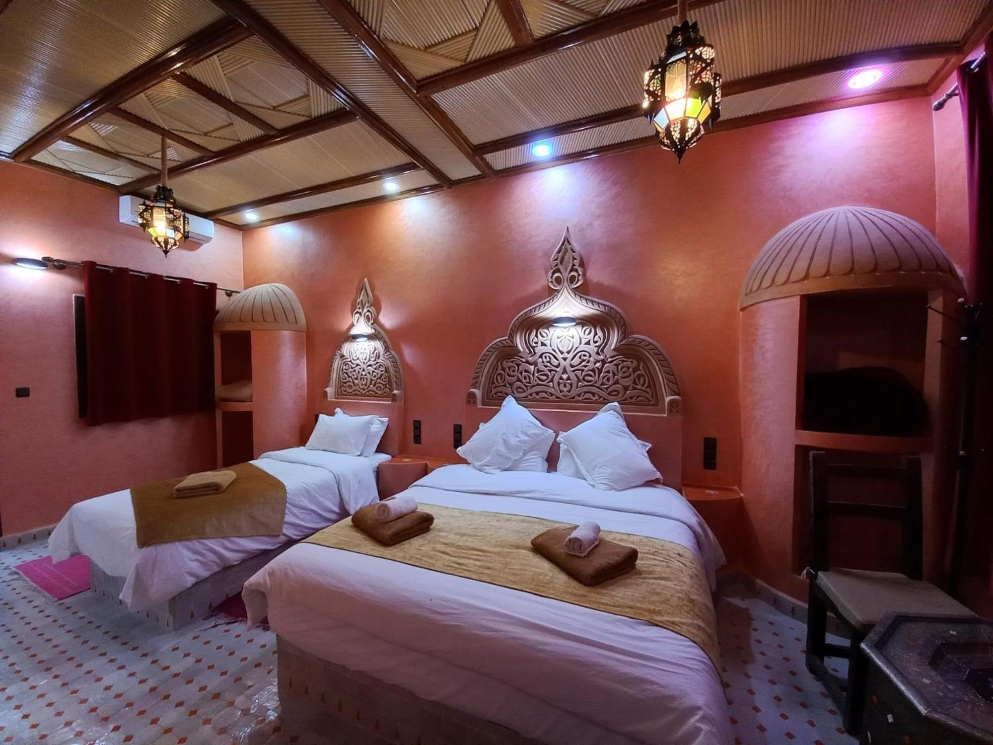 Kasbah Yasmina Hotel Lac Yasmins Esterno foto